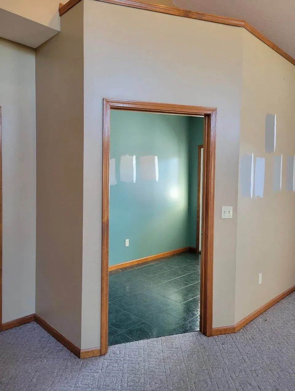 Smooth finished walls after drywall repair and repaint — Fenelon Handyman Services, Tampa Bay, FL